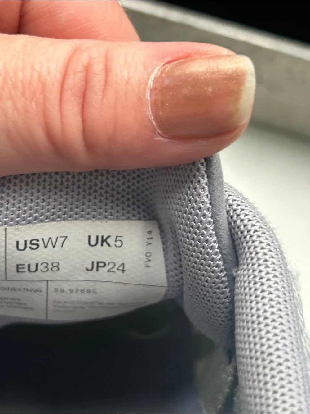 On Running Cloudswift Athletic Shoes in Light Gray and Dark Gray